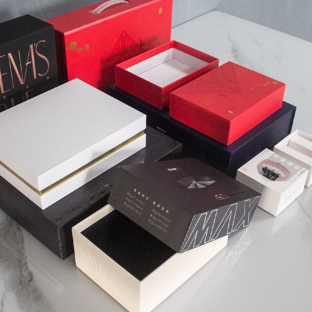 Customization of various gift packaging